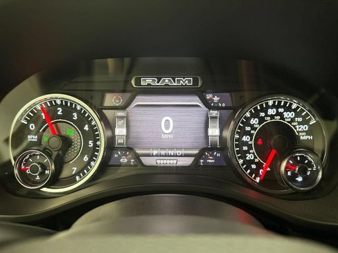 Used 2021 RAM 1500 Laramie AWD/4WD image 20