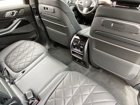 New 2025 BMW X7 xDrive40i w/ M Sport Package image 14