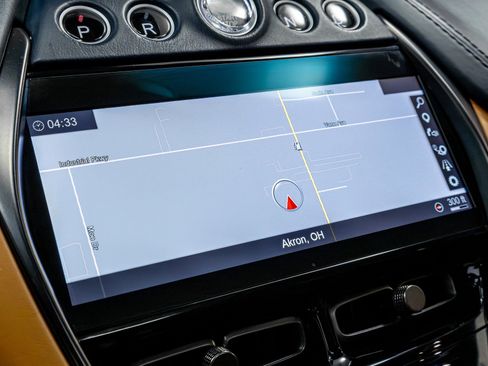 Used 2021 Aston Martin DBX image 66