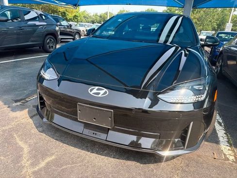 Used 2023 Hyundai Ioniq 6 SE RWD image 3