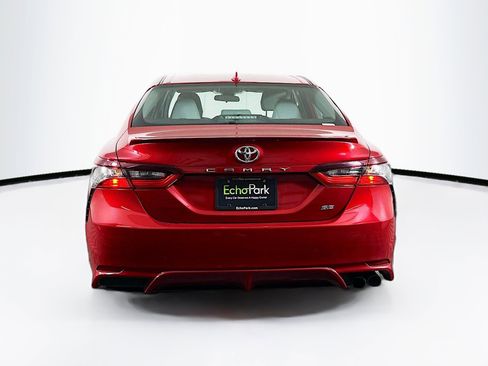 Used 2021 Toyota Camry SE FWD image 7