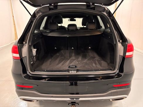 Used 2018 Mercedes-Benz GLC 300 4MATIC image 27