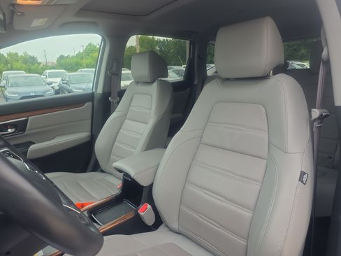 Used 2022 Honda CR-V Touring image 11