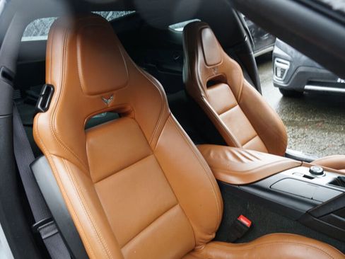 Used 2015 Chevrolet Corvette Stingray Coupe w/ 2LT Preferred Equipment Group image 15