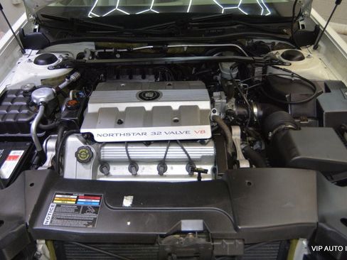 Used 1997 Cadillac De Ville D'Elegance w/ Safety/Security Pkg FWD image 32