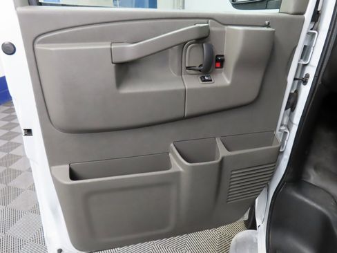 Used 2021 Chevrolet Express 2500 Work Van w/ Driver Convenience Package image 44