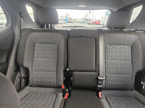 Used 2023 Chevrolet Equinox LT image 11