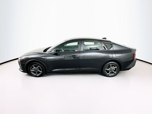 Used 2025 Kia K4 LXS FWD image 4