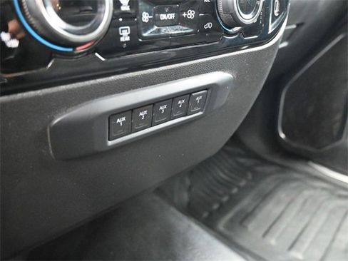 Used 2024 Chevrolet Silverado 2500 LT w/ Convenience Package image 20