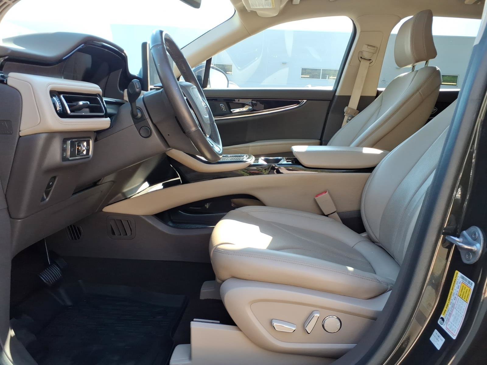 Used 2022 Lincoln Nautilus Reserve w/ Luxury Package AWD/4WD image 13