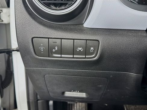 Used 2018 Hyundai Kona SEL w/ SEL Tech Package 02 image 11