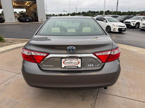 Used 2017 Toyota Camry LE FWD image 7