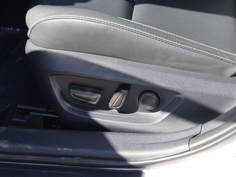 Used 2025 Toyota Camry SE image 23