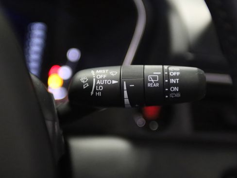 Used 2025 Honda Pilot Elite image 23