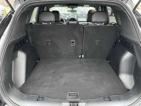 Used 2025 Ford Escape ST-Line w/ Equipment Group 301A image 6