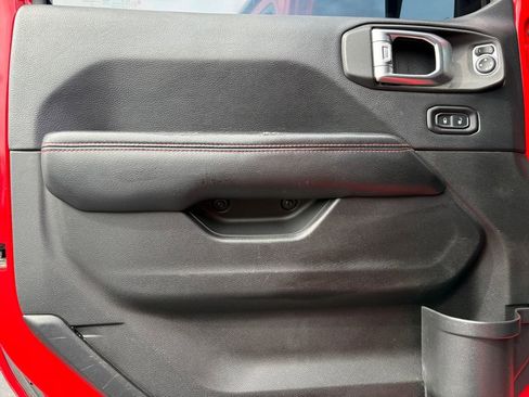 Used 2018 Jeep Wrangler Unlimited Rubicon image 11