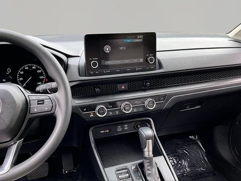 Certified 2025 Honda CR-V EX image 9
