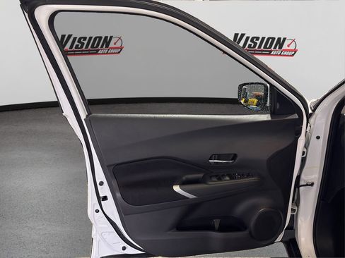 Used 2024 Nissan Kicks SV image 22