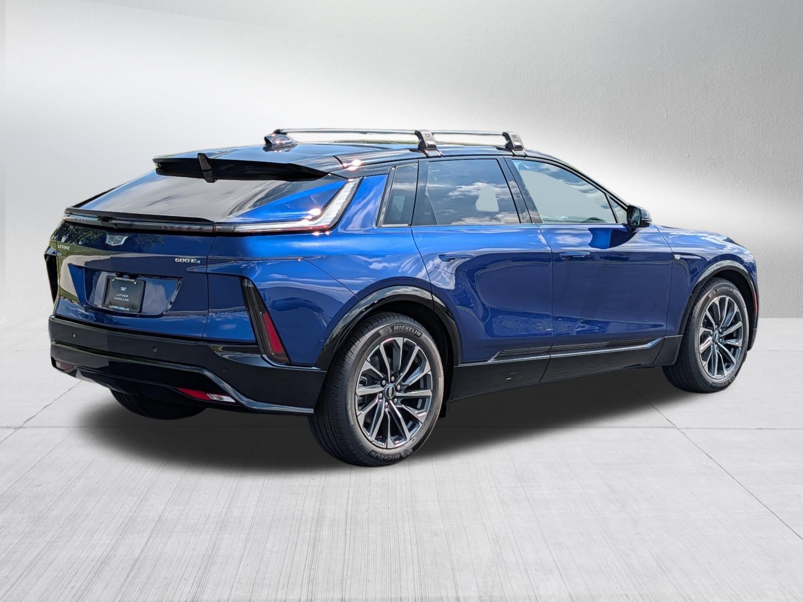 Used 2026 Cadillac Lyriq Premium Sport w/ LPO, Floor Liner Package AWD/4WD image 6