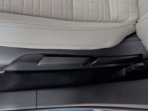 New 2026 Honda HR-V LX image 22