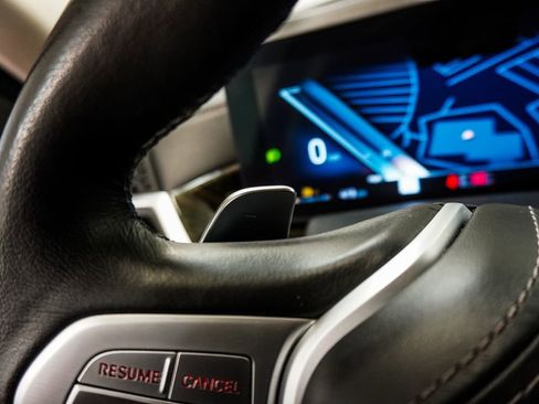 Used 2024 BMW X7 xDrive40i image 22