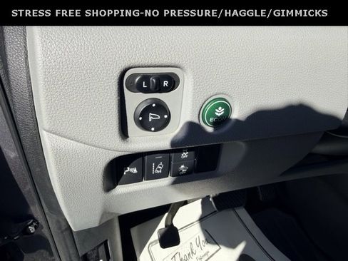 Used 2016 Honda Pilot Touring image 18