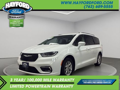 Used 2022 Chrysler Pacifica Touring-L FWD image 1