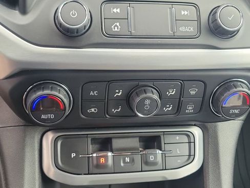 Used 2021 GMC Acadia SLE w/ Driver Convenience Package AWD/4WD image 29