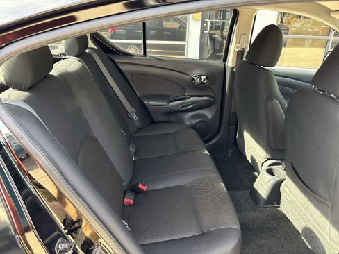 Used 2013 Nissan Versa SV image 24
