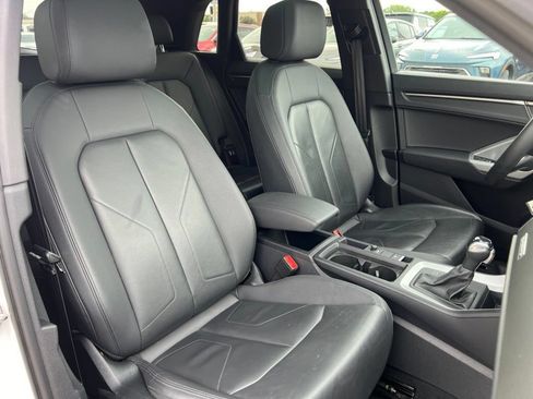 Used 2025 Audi Q3 2.0T Premium AWD/4WD image 43