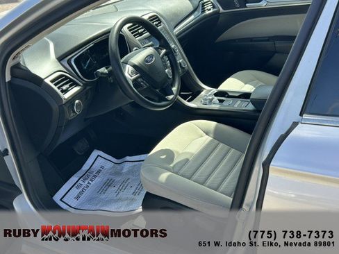 Used 2018 Ford Fusion S FWD image 10