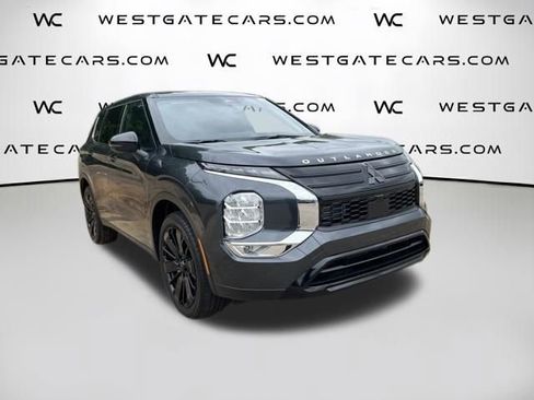 New 2026 Mitsubishi Outlander LE FWD image 4
