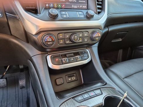 Used 2023 GMC Acadia SLT w/ Preferred Package FWD image 28