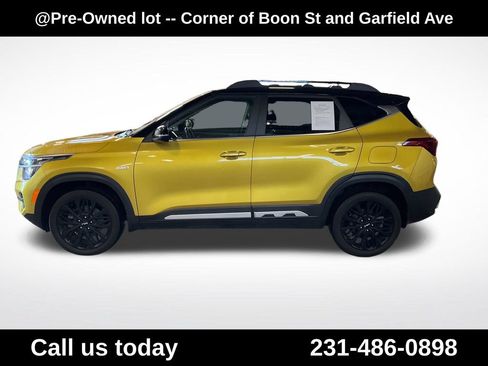 Used 2022 Kia Seltos Nightfall Edition AWD/4WD image 2