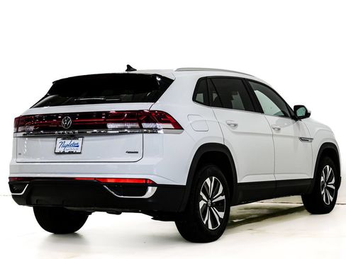 Used 2024 Volkswagen Atlas Cross Sport SE AWD/4WD image 6