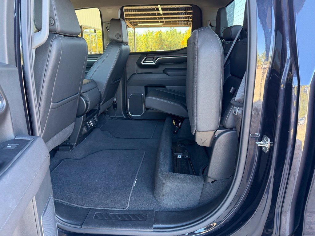Used 2026 GMC Sierra 1500 SLT RWD image 12