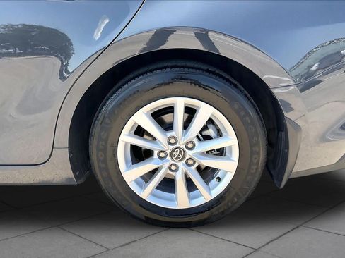 Used 2025 Toyota Camry LE w/ Convenience Package FWD image 11