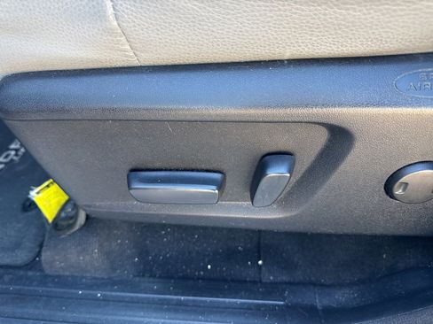 Used 2016 Toyota Tundra Limited image 13