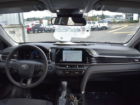Certified 2025 Toyota Camry LE image 26