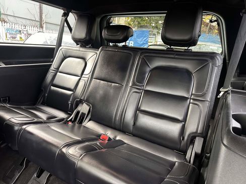 Used 2021 Lincoln Navigator L Reserve image 14