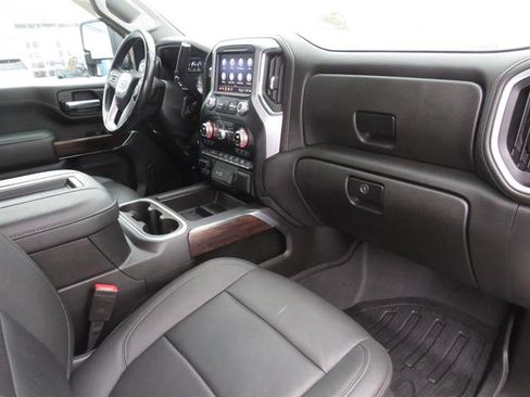 Used 2022 GMC Sierra 2500 SLT image 12