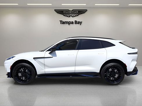 Used 2025 Aston Martin DBX 707 AWD/4WD image 2