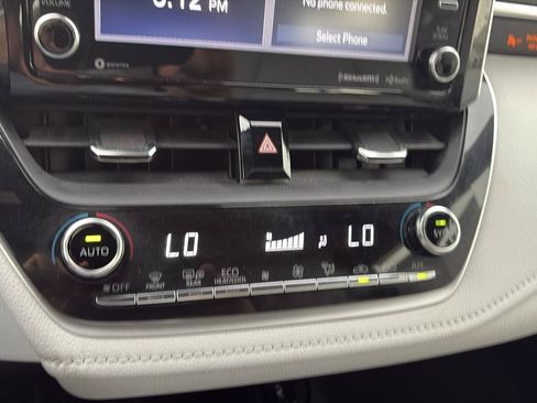 Used 2022 Toyota Corolla XSE FWD image 29