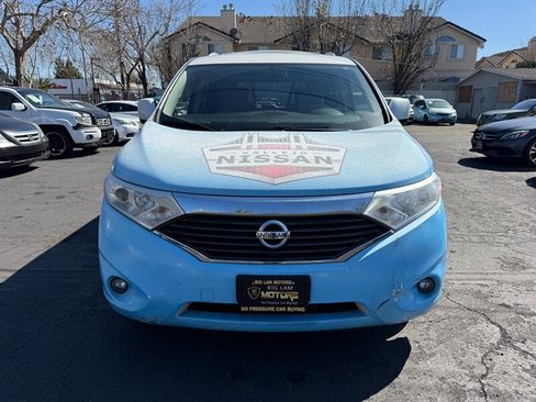 Used 2016 Nissan Quest SV image 2