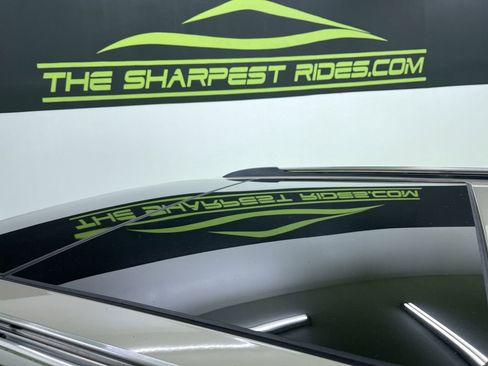 Used 2015 Jeep Grand Cherokee Overland w/ Advanced Technology Group image 19