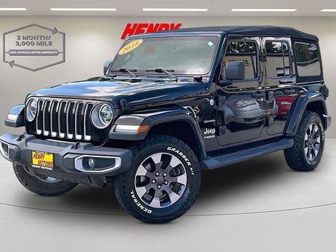 Used 2018 Jeep Wrangler Unlimited Sahara AWD/4WD image 3