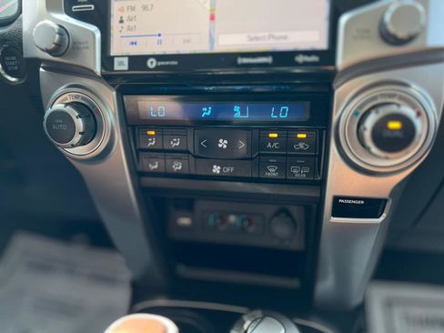 Used 2020 Toyota 4Runner Limited image 21