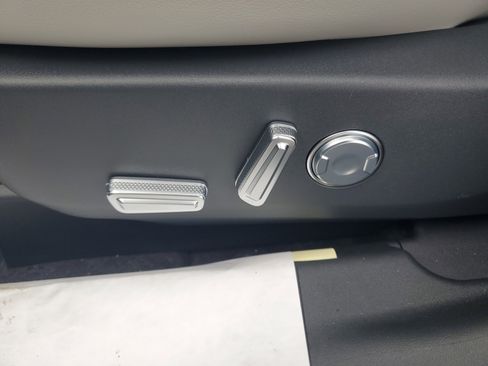 New 2026 Lincoln Nautilus Premier w/ Equipment Group 102A image 12