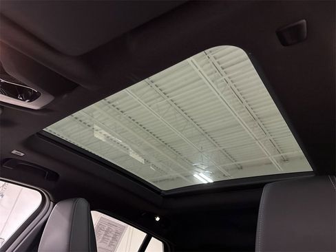 Used 2024 BMW X2 xDrive28i image 18