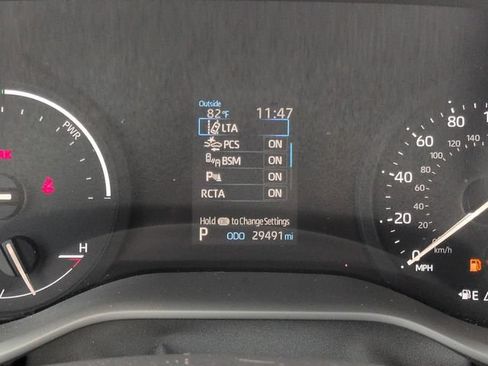 Certified 2024 Toyota Sienna XSE FWD image 28